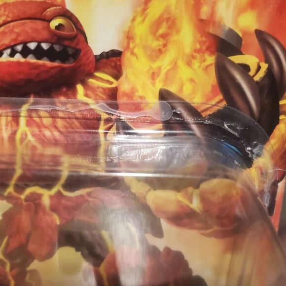 Activision Skylanders Giants Hot Head Figure NIB - Picture 4 of 6